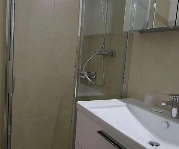 Zirbe * اوبرتاورن